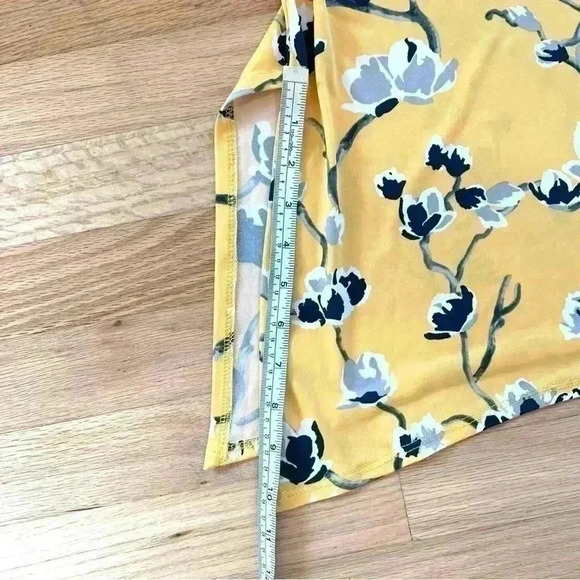 Clara Sun Woo Bright Floral Tie Sleeve Side Slit Tunic Wrinkle Free Size Medium - Picture 10 of 11